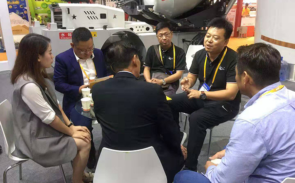 萊工.jpg 萊工.jpg