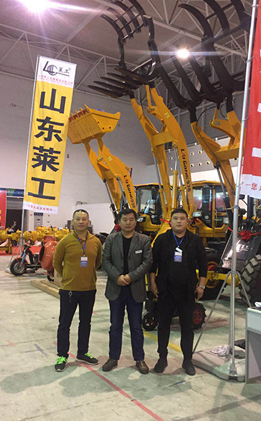 萊工.jpg 萊工.jpg